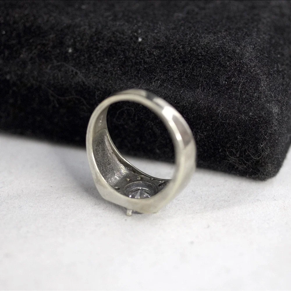 Sterling Silver 925 Signet Ring Round Cut stone Square Face Mens Size 11